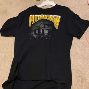 Black Pittsburgh tshirt medium